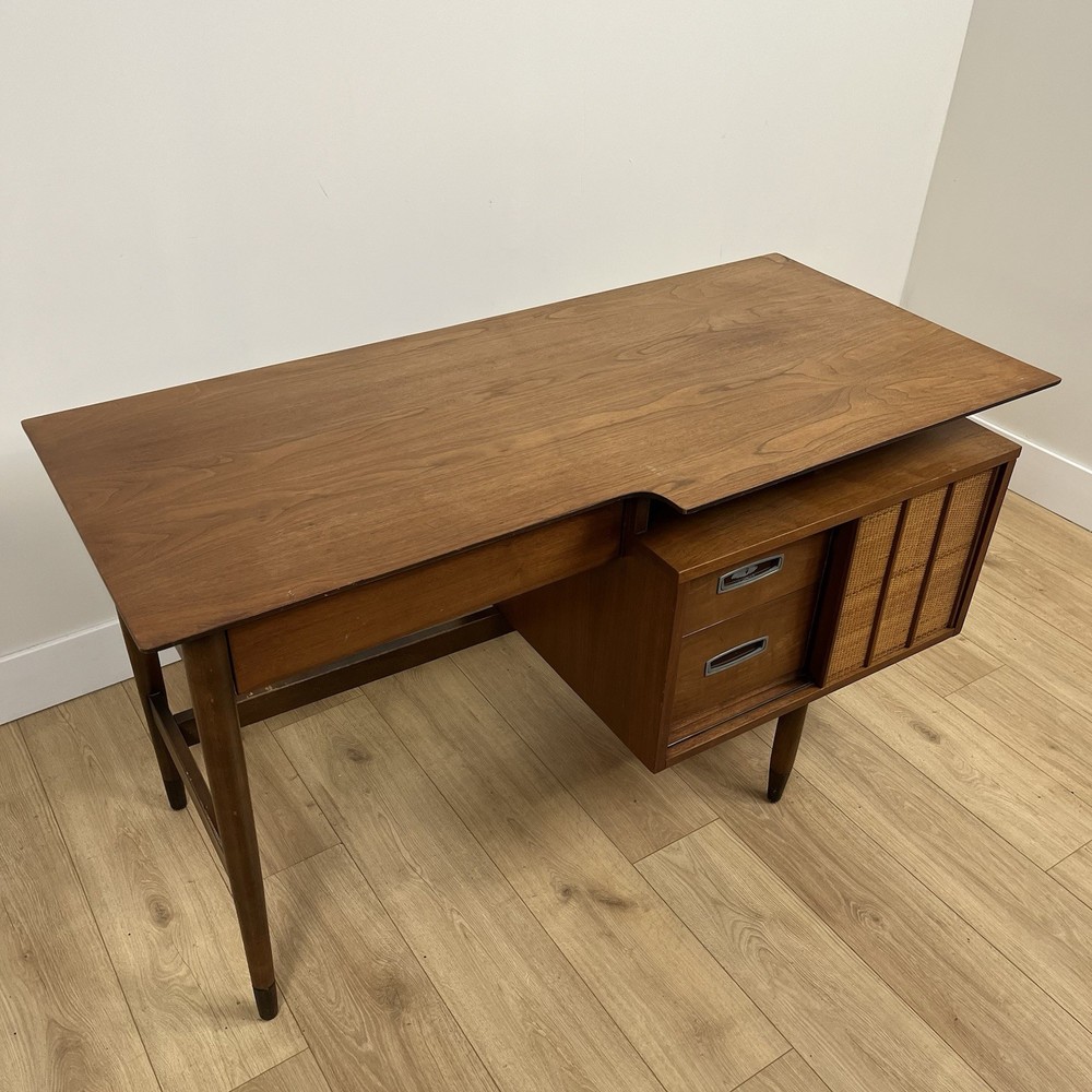 Mid-Century Modern Desk By Hooker For Mainline