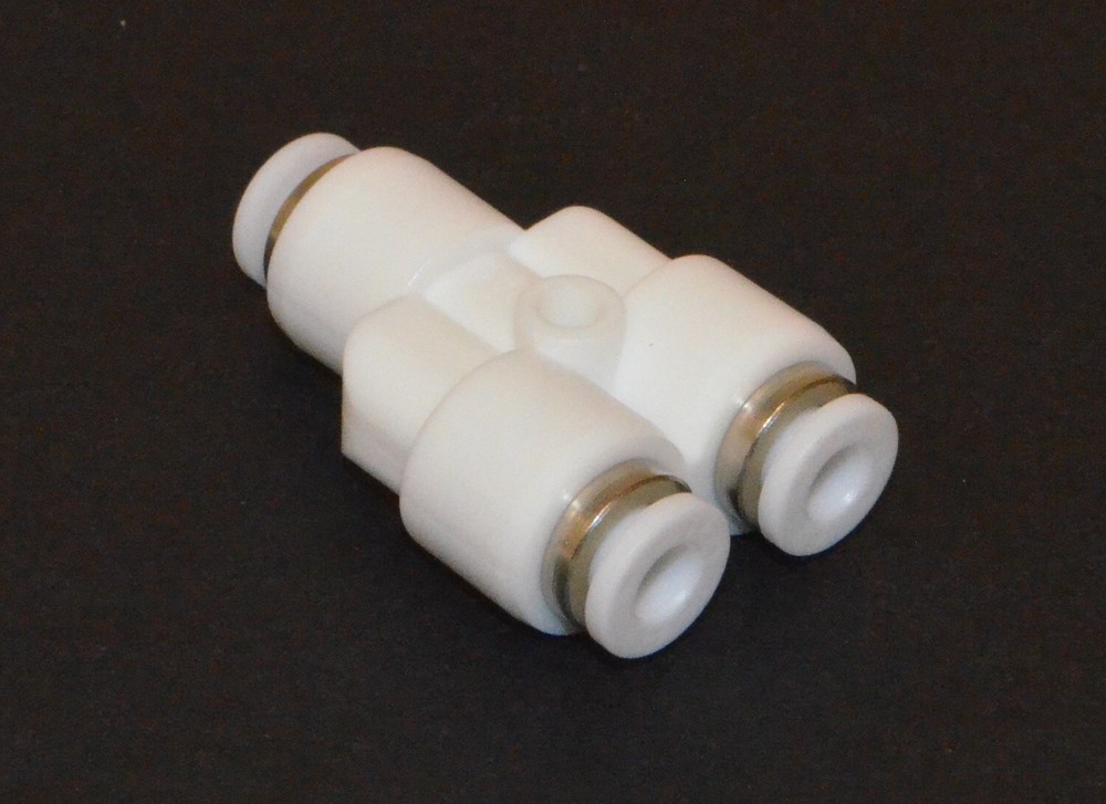 Franke Y Fitting, Push-On,  4-4-4 PVDF *New* 1H325364