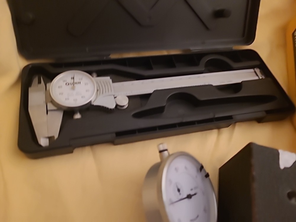 Quinn Dial Caliper And Dial Indicator