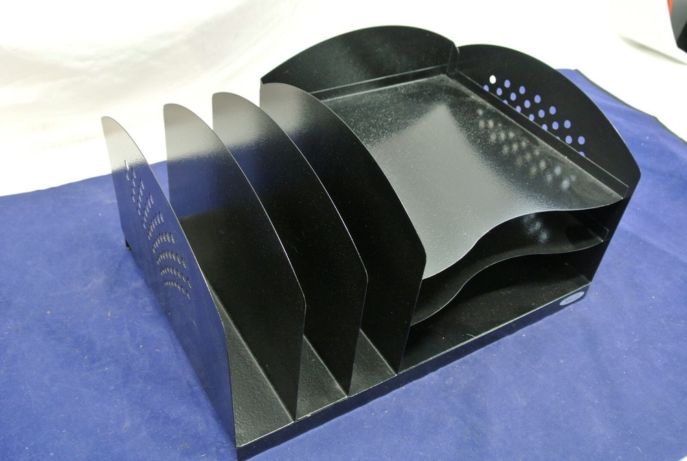 SAFCO 6 SECTION STEAL DESKTOP ORGANIZER