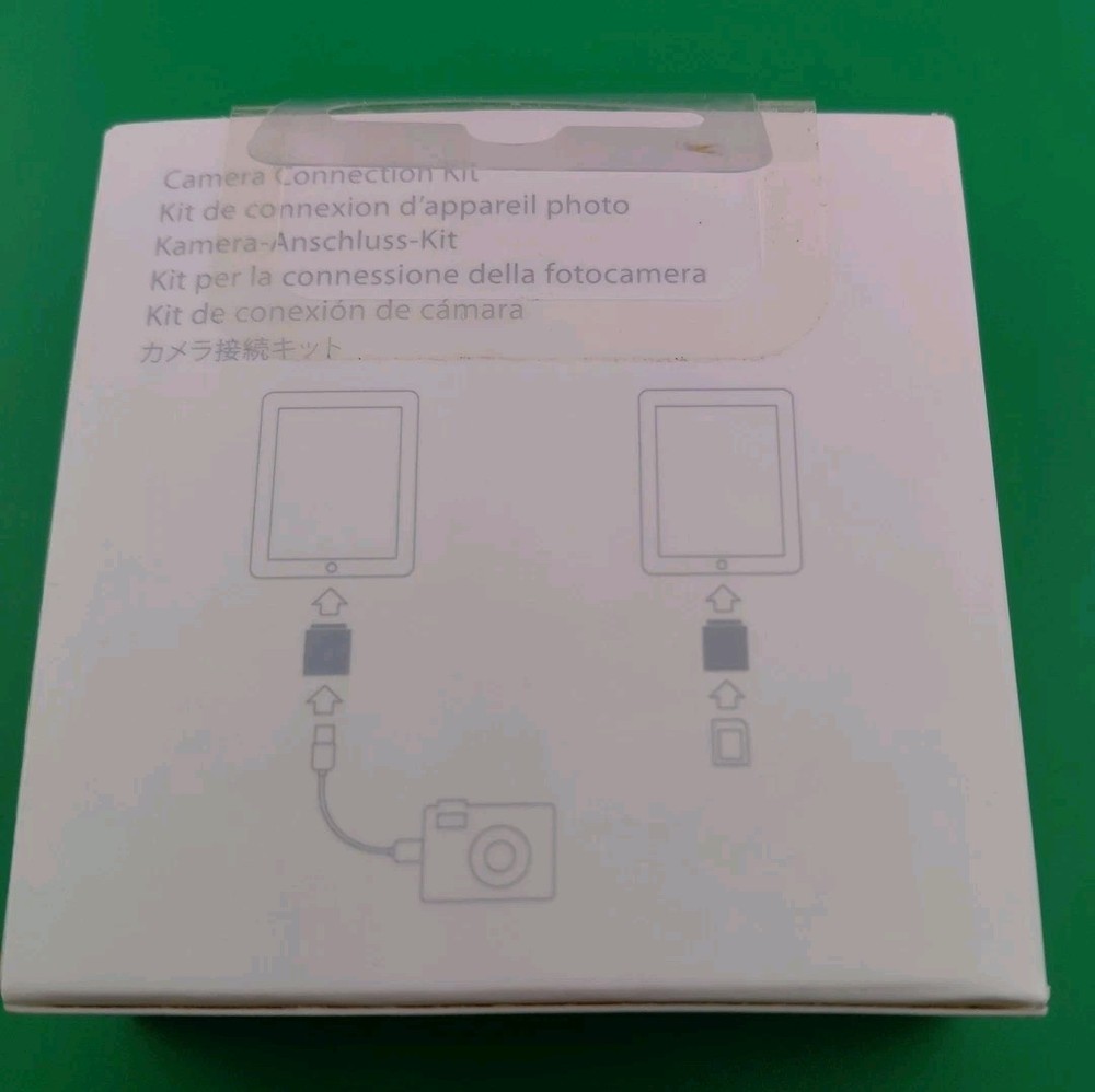 Apple iPad/iPod/iPhone VGA & AV Adapters, Camera Connection Kit, Charging Cable