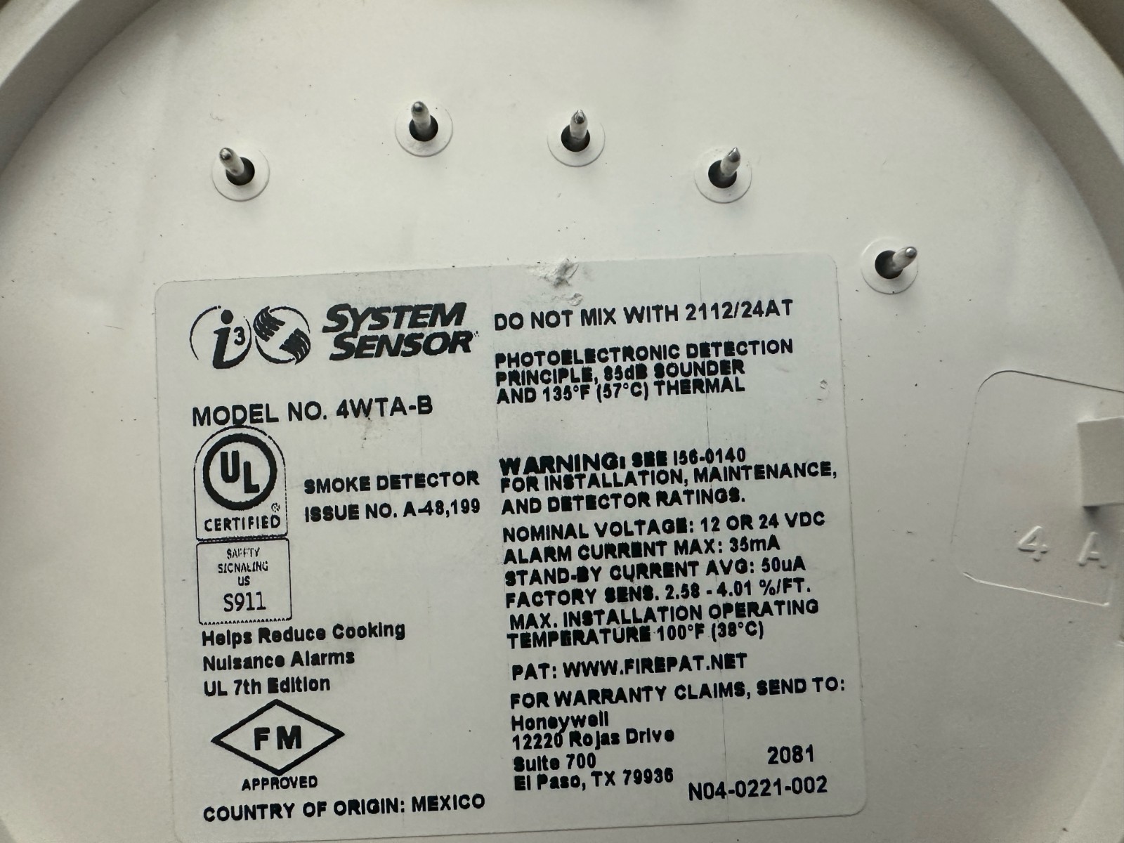 System Sensor 4WTA-B 4 Wire Plug-In Photoelectric with Base FREE SHIPPING !!