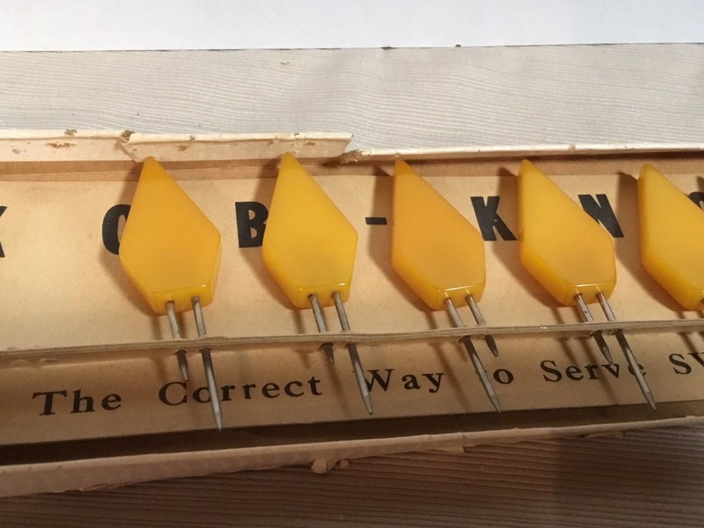 Bakelite Kob Knobs Corn Cob Holders Butterscotch / Caramel Original Box Art Deco