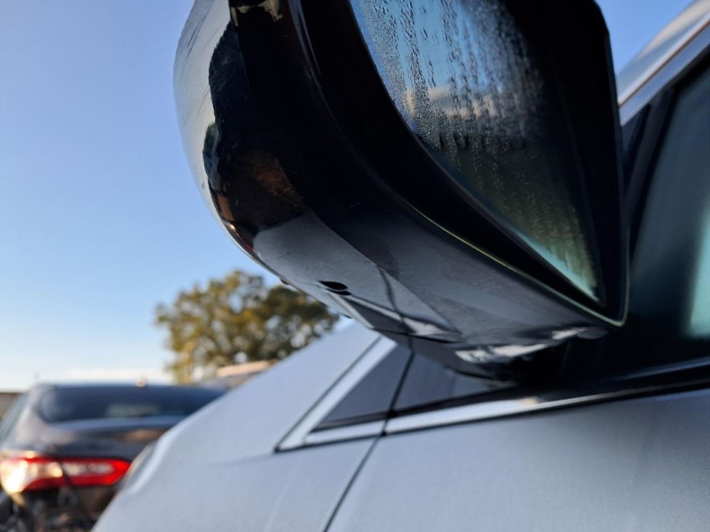 SRX 2011 Glove Box 4785397