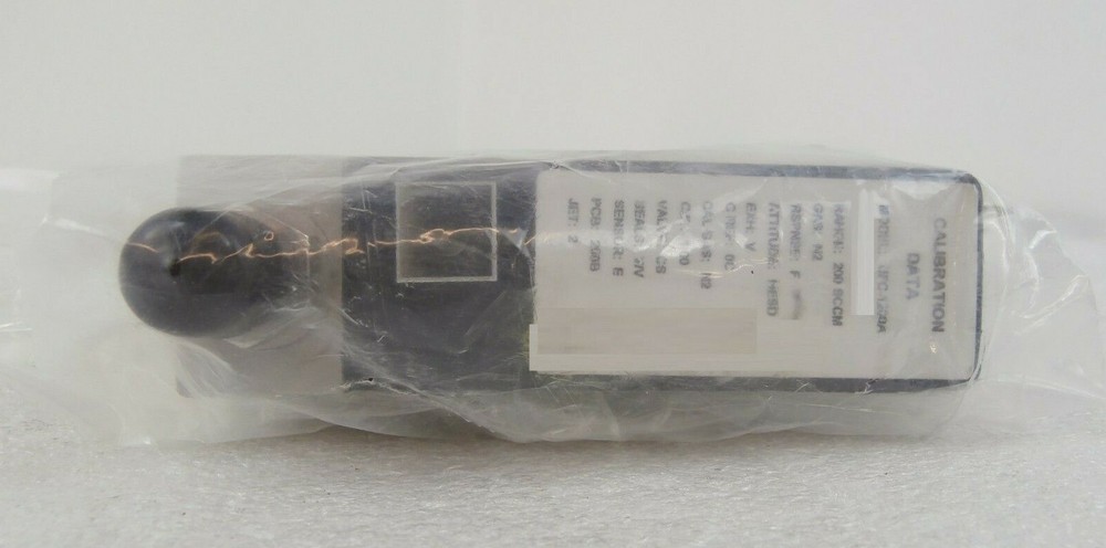 UNIT Instruments UFC-1200A Mass Flow Controller MFC 200 SCCM N2 Refurbished