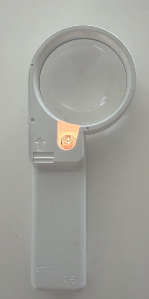 Eschenbach 3x12D /250 LED Hand Held LED Magnifier