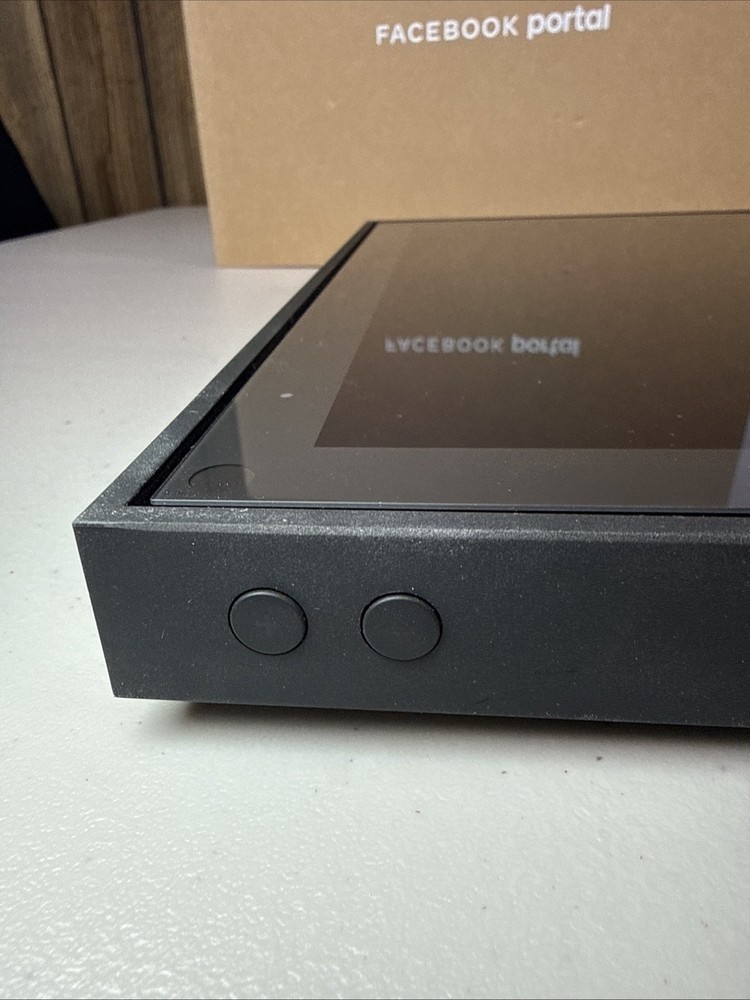Portal From Facebook Smart Hands-Free Video Calling Device