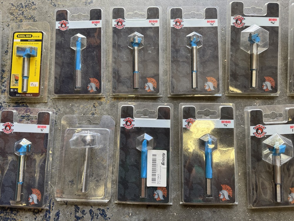 Lot of 15 Router Bits