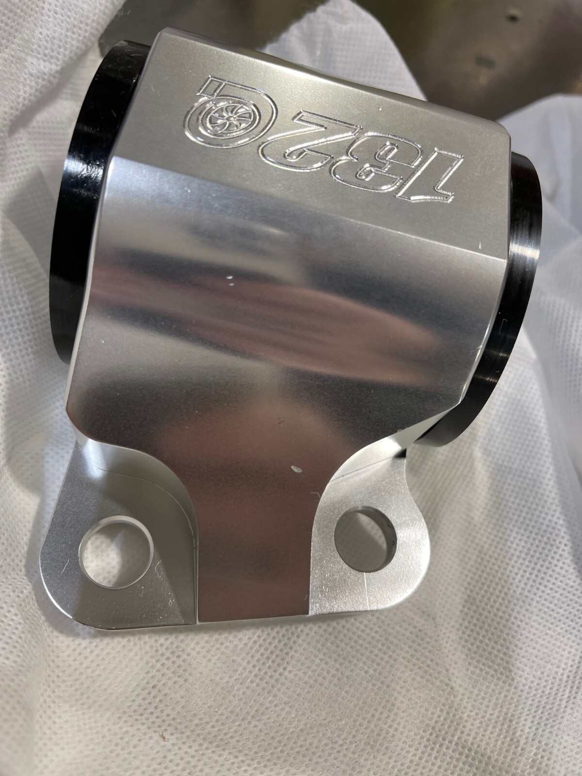 1320 97-01 CRV motor mount auto or manual transmission 68A 350hp RD1 BLEMISH VER