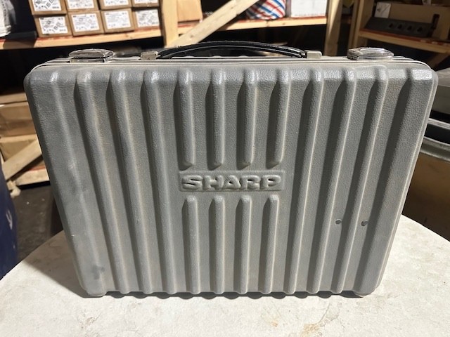 Sharp Computer Projection Panel QA-75 (Case, Remote, Cables, Manual)