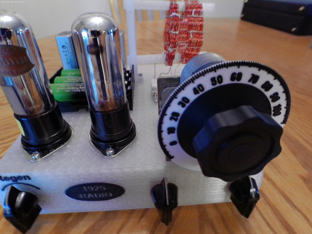 X199 Regenerative Receiver 100 year old Triodes (AM + Shortwave)