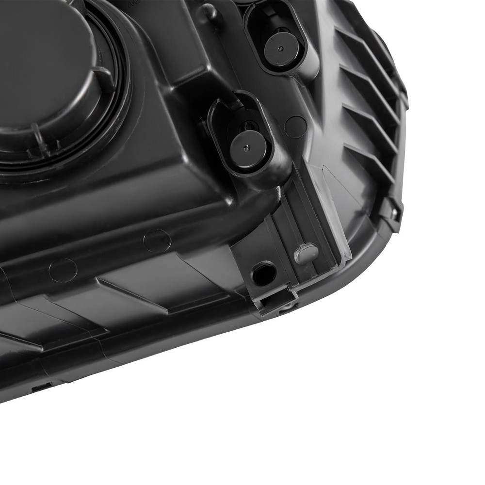 Front Halogen Projector Headlight Set with Black Bezel for 2015-2017 300