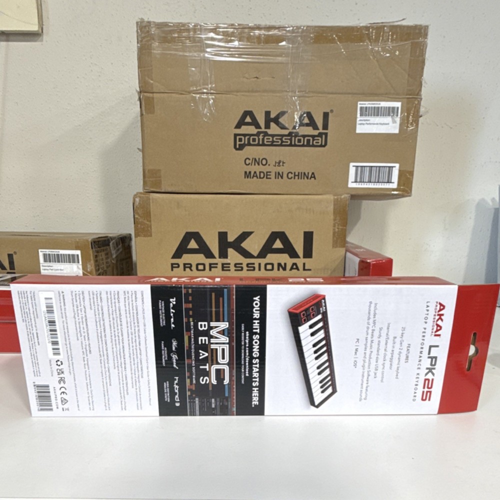 Akai Professional LPK25 MIDI Keyboard Controller 25 Synth Keys USB Arp