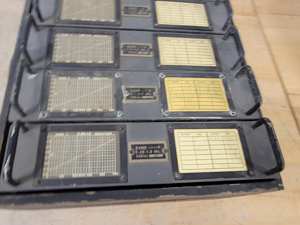 US Army Signal Corps Changeable Band Radio Transmitter W/ Modules! See All Pics!