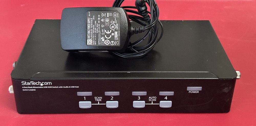 STARTECH 4-Port Rack Mountable USB KVM Switch with Audio & USB Hub SV431USBAE