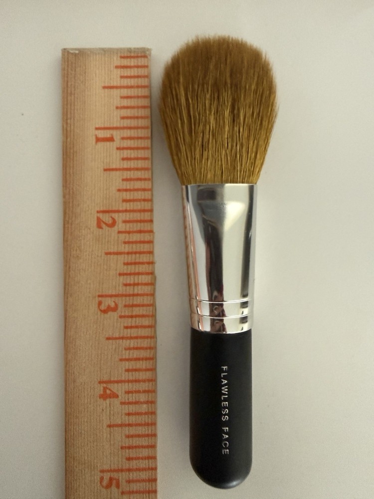 Bareminerals Full Coverage Flawless Face Brush Goat Powder Blush Makeup Brush