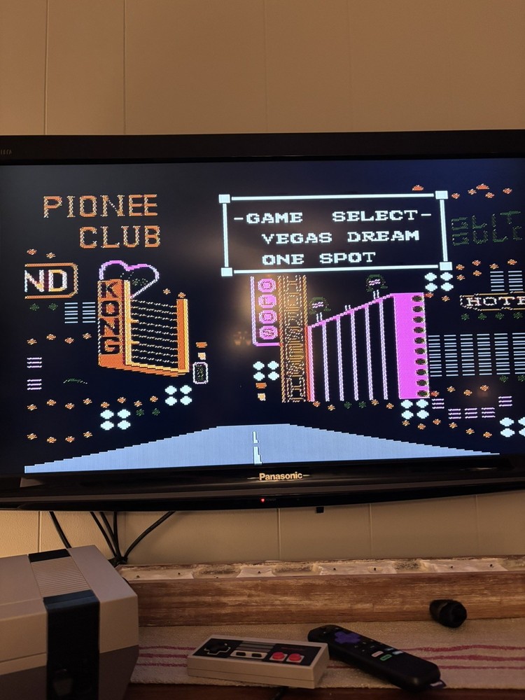 Nintendo NES-001 Console Bundle W/ 10 Games, 2 Controllers & Zapper