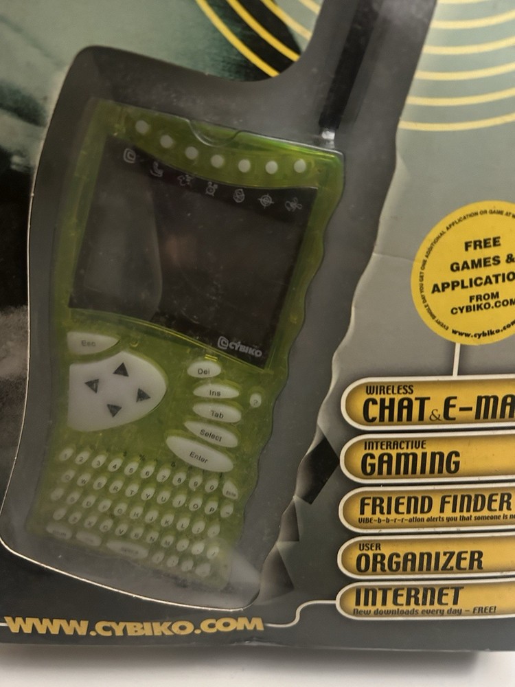 Cybiko Wireless Inter-Tainment System Handheld Computer Yellow Vintage