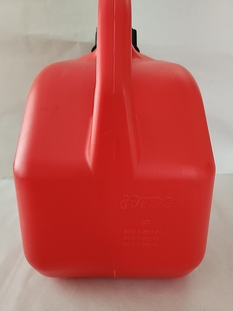 Brand New Scepter AMERI-CAN 1 Gallon Gasoline Container Spill Proof Red Unused