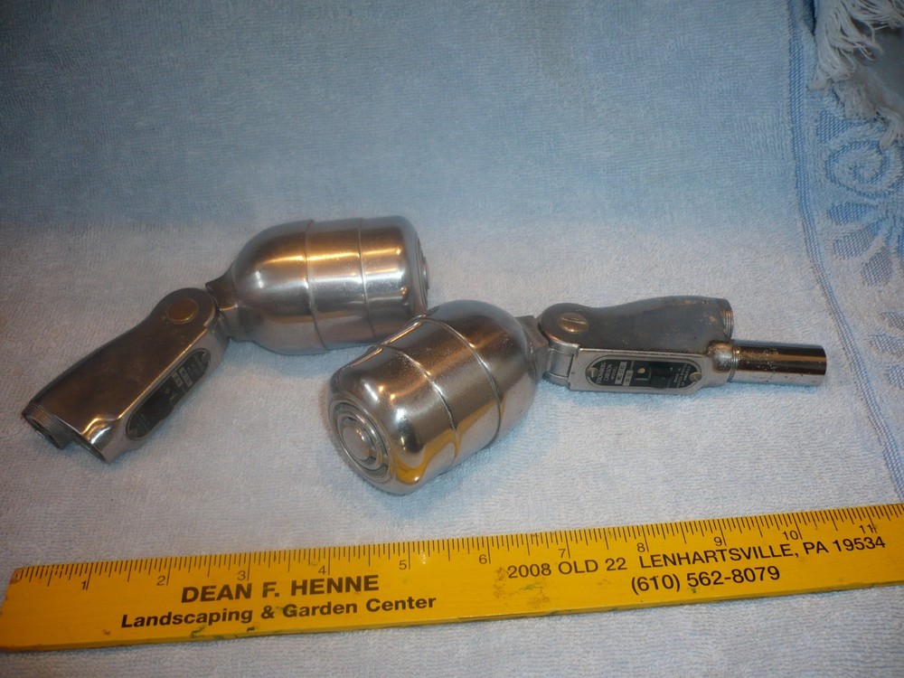 2 Stromberg Carlson Model MD-37AS Dynamic Microphone Vintage untested