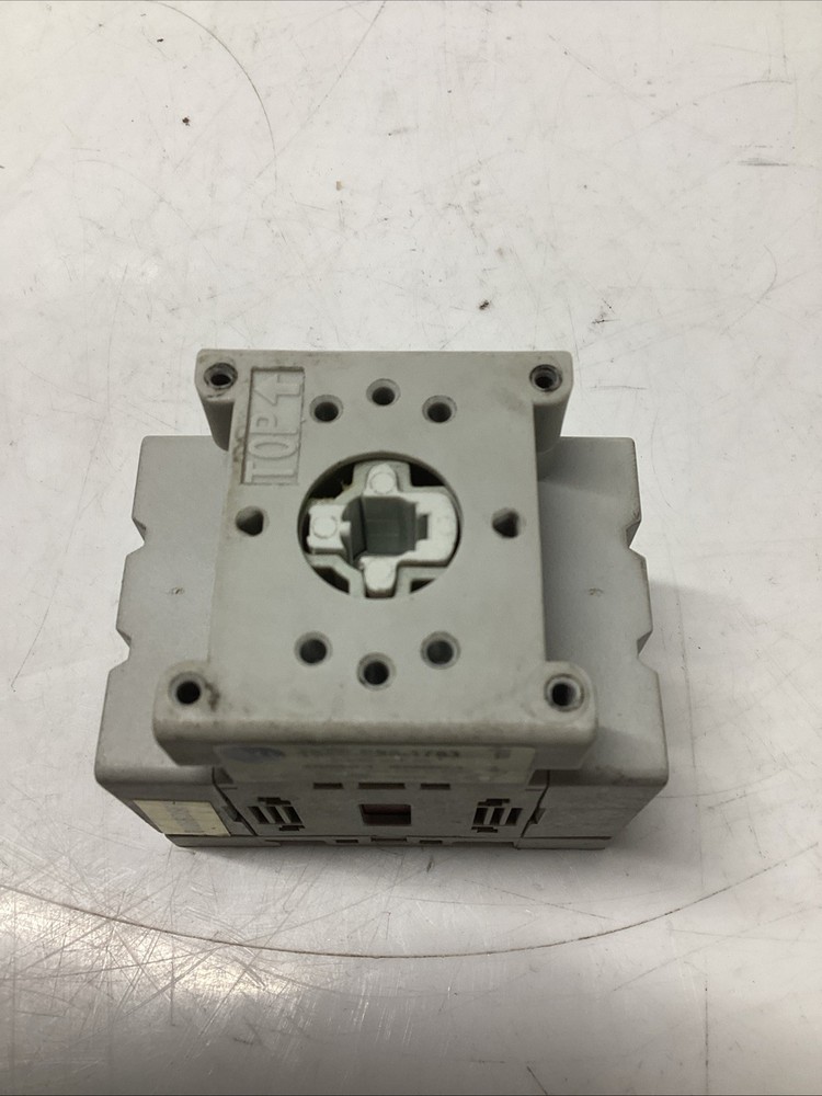 Allen Bradley 194E-E25-1753 Ser B Load Switch U-967