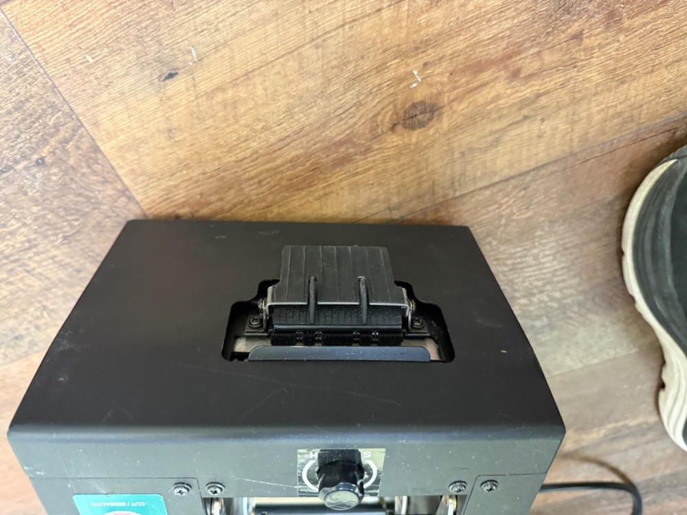 Tach-It 6180 Tape Dispenser