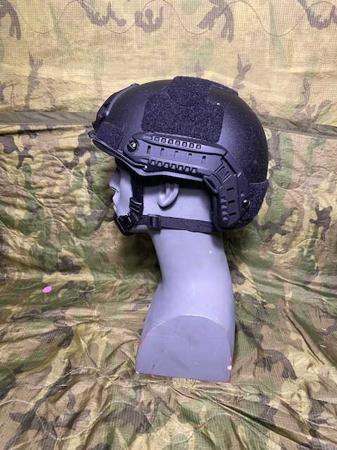 High Cut Ballistic Helmet Fast-Style Black, Size Medium