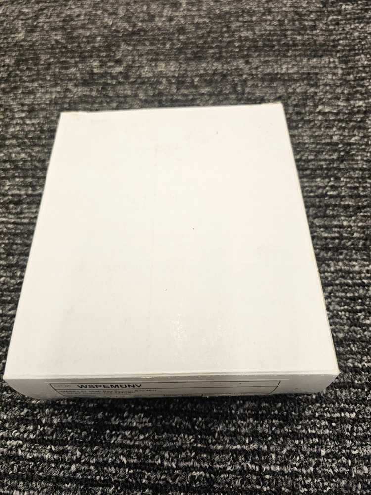 Hubbell WSPEMUNV Fixture Mount High Bay Occupancy Sensor End Mount