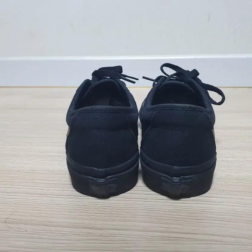 Vans Black Sneakers Size 260 Official