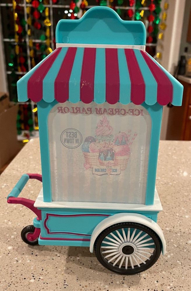 Light up ice cream cart snowglobe