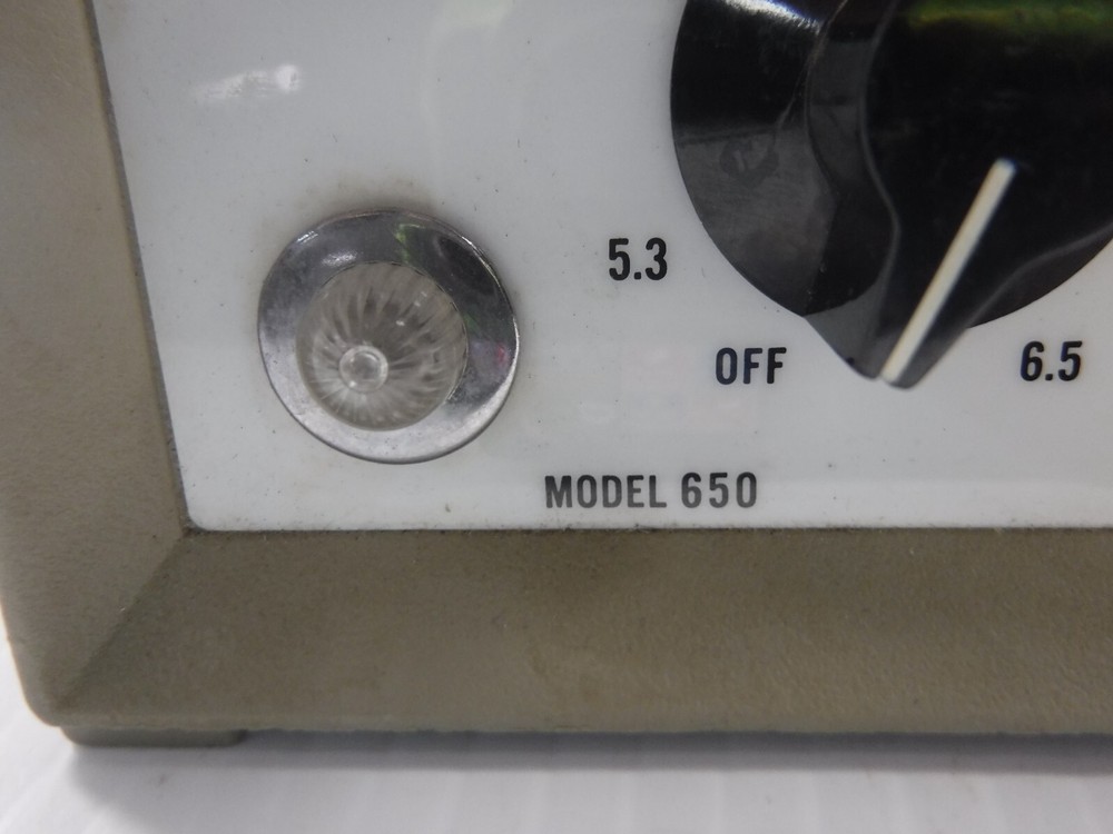Scientific Instruments Model: 650 115V. 60Hz. 26V.A. Adjustable Illuminator