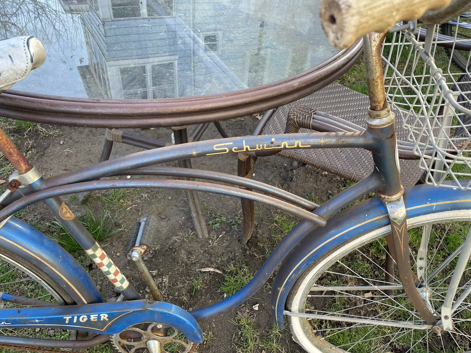 SCHWINN TIGER MENS CRUISER BICYCLE VINTAGE Blue Rare Local Pick Up