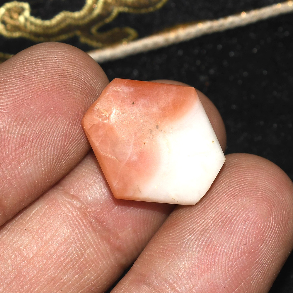 Authentic Ancient Banded Agate Stone Bead in good Condition