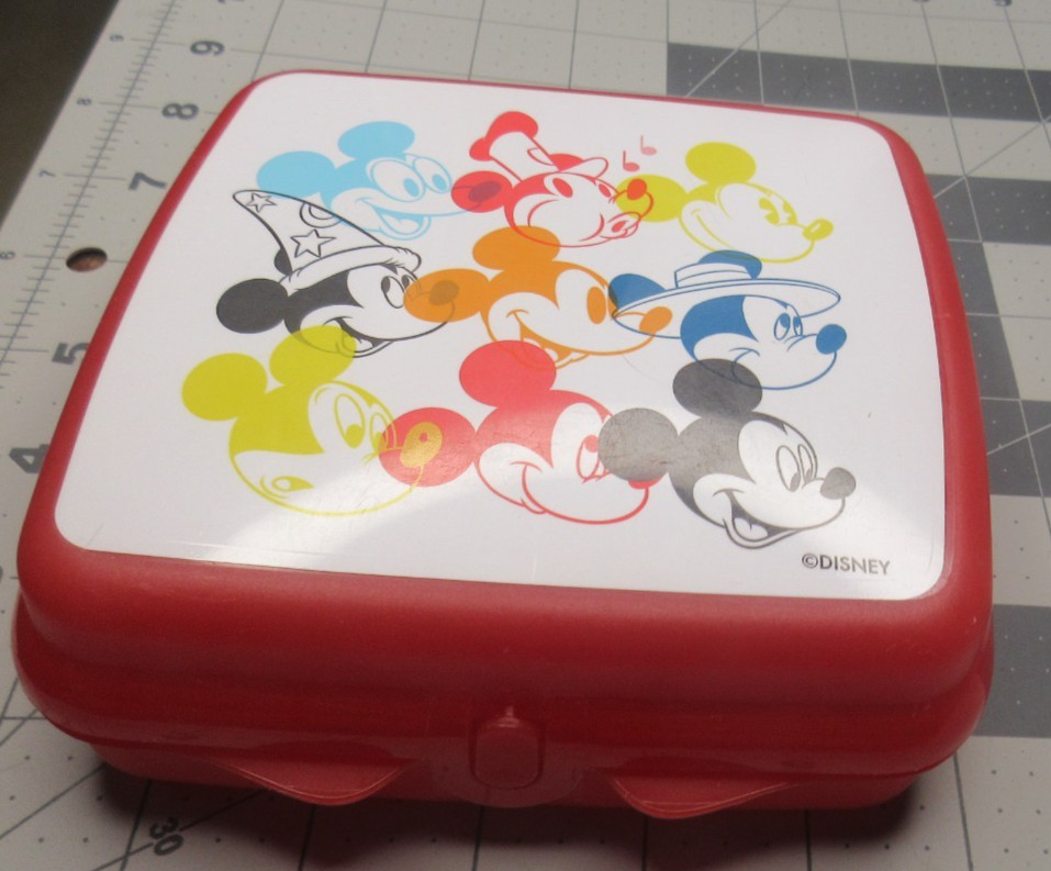 Tupperware Mickey Mouse Sandwich Keeper