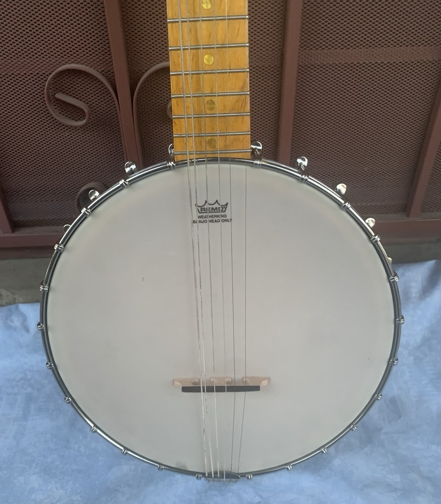 Gretsch 6-String Banjo Closed Back Natural Gloss Remo Head