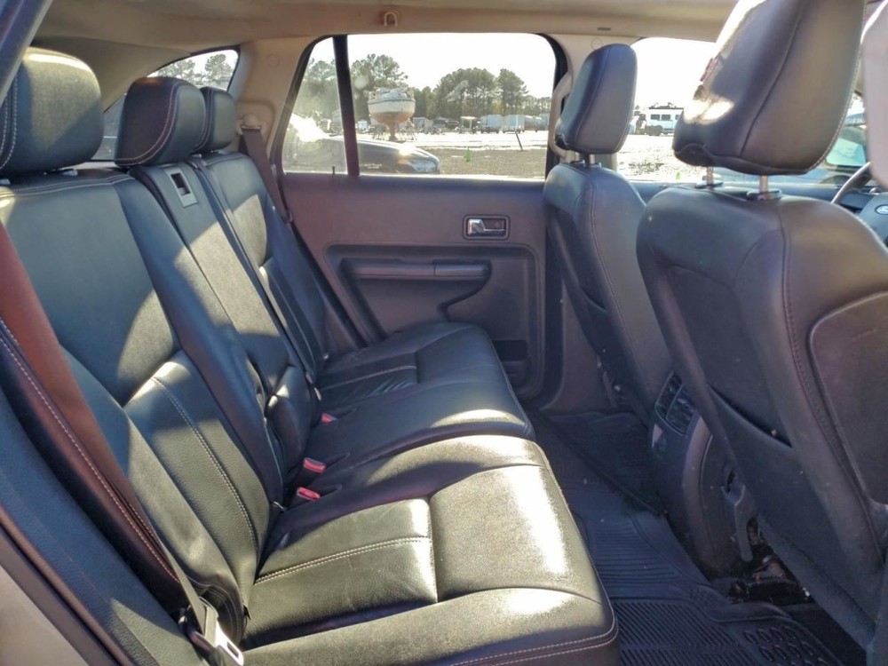 EDGE 2008 Glove Box 4937382