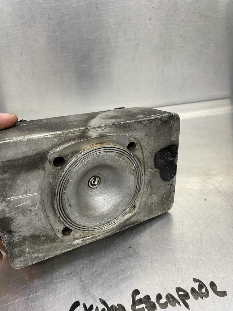 1987-1990 Ski-Doo Escapade 503 OEM Engine Cylinder Head Compression Spark Head