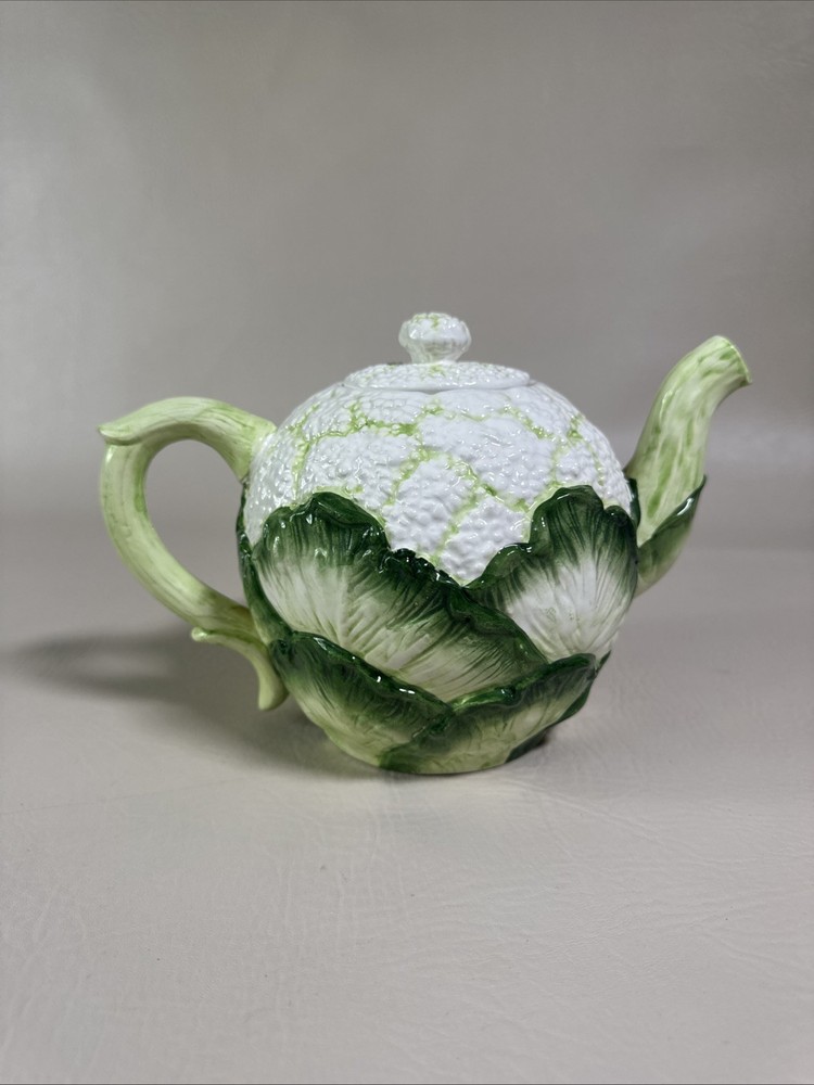 1983 Mann Monte Verde Hand Painted Tea Pot Taiwan