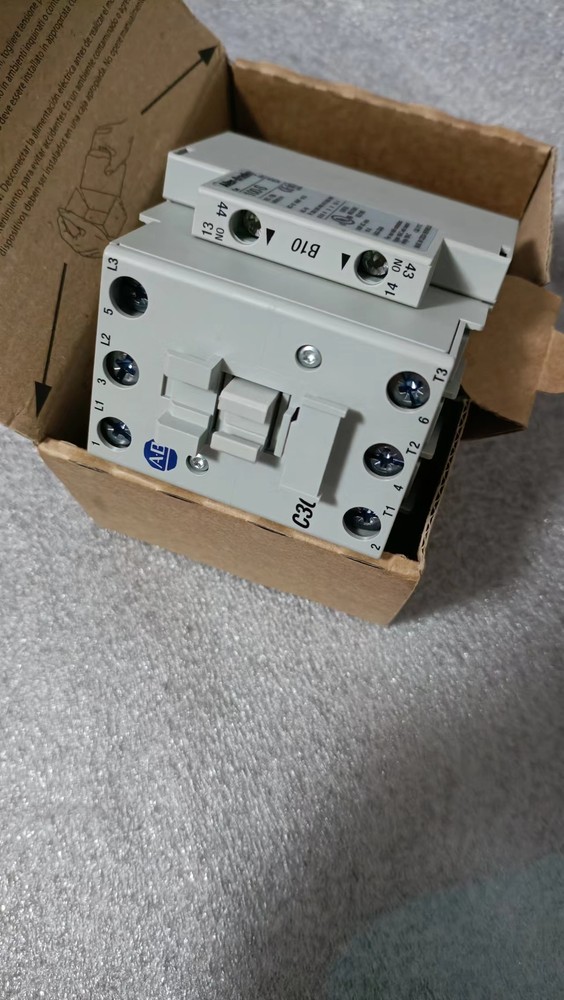 Allen-Bradley DC Contactor 100-C30EJ00 1pcs
