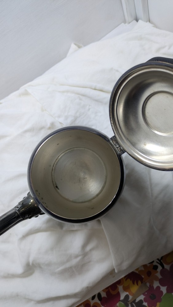 Wm ROGERS SILVER PLATE COFFEE POT SPRING FLOWERS #101