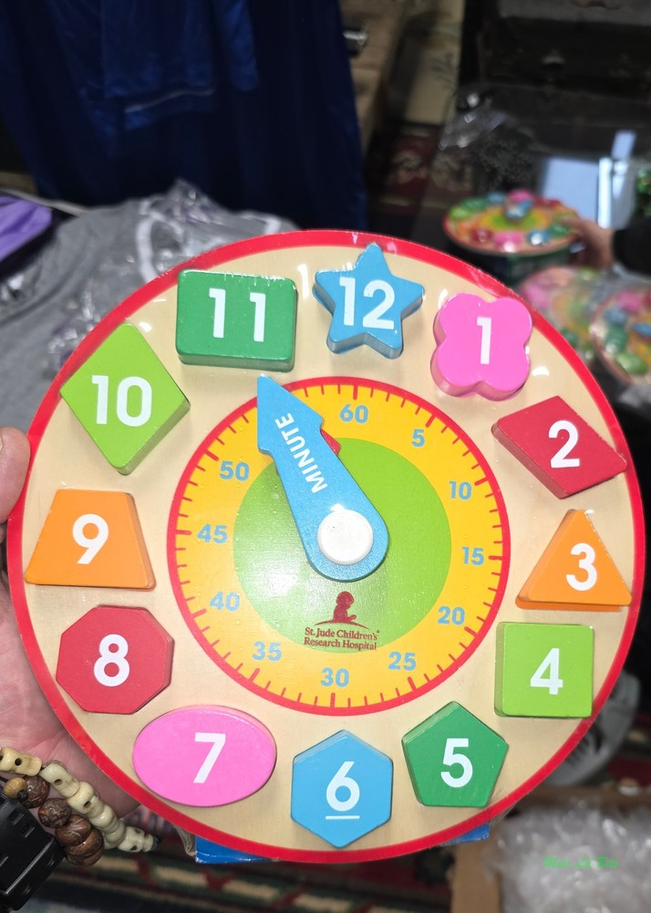 Melissa & Doug Shape Sorting Clock