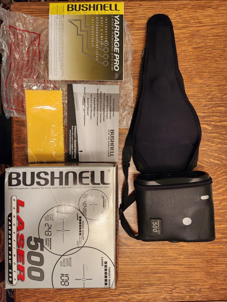 Bushnell Yardage Pro 500 Rangefinder Model 20-0500 with Case