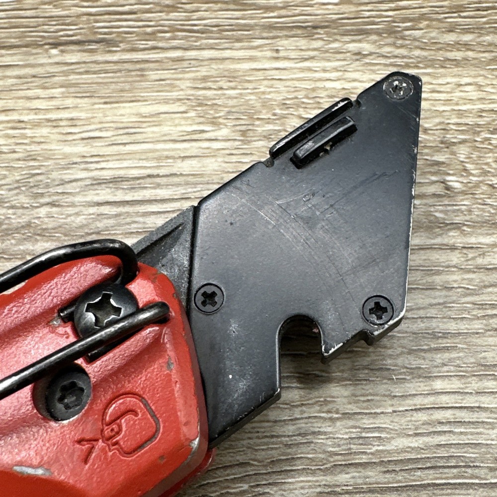 Milwaukee 48-22-1502 Utility Knife - Red
