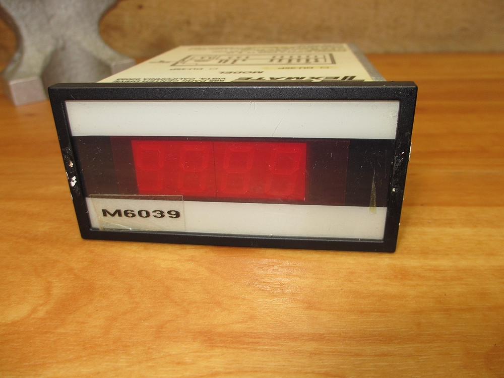 Texmate DU-35P *USED POWERS UP* Digital Panel Meter 110VAC