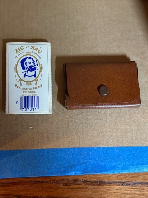 Braunstein Freres Rolling Papers with leatherette case