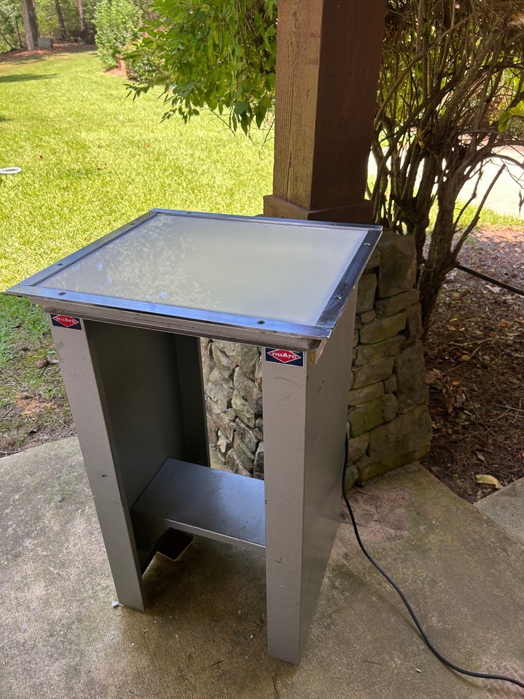nuarc light table Vlt18