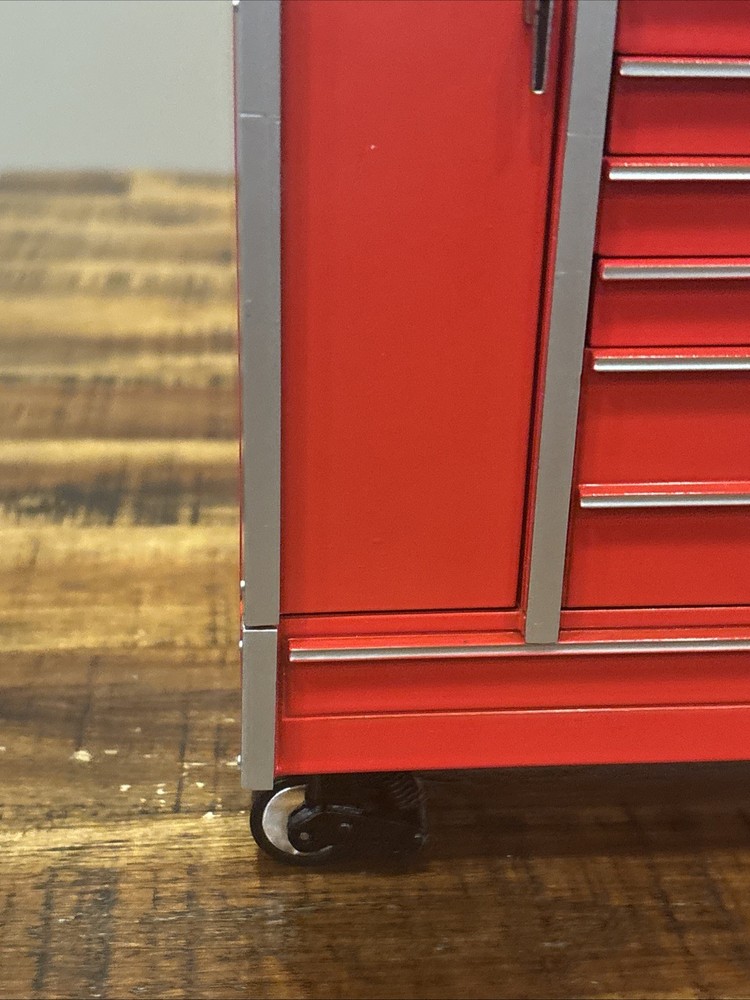 Snap-on Tools Die-cast Mini Toolbox KR7100C Comes With Original Box
