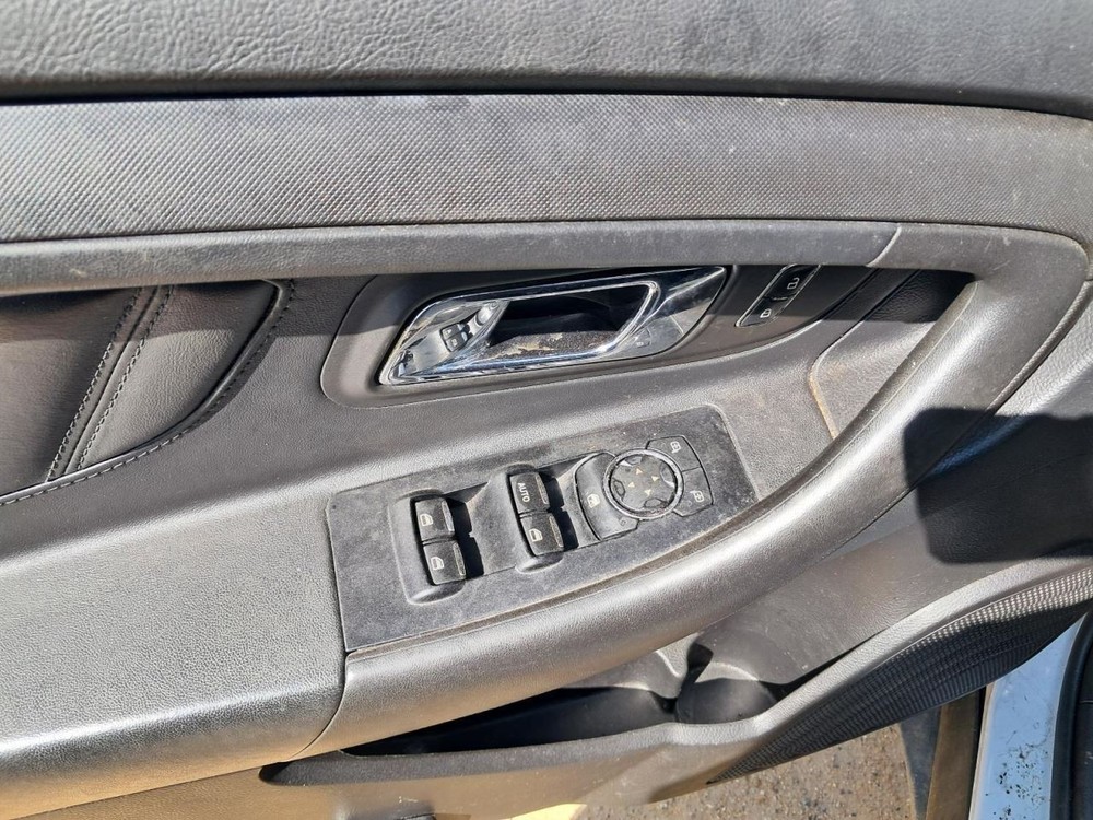 TAURUS 2013 Glove Box 5024997