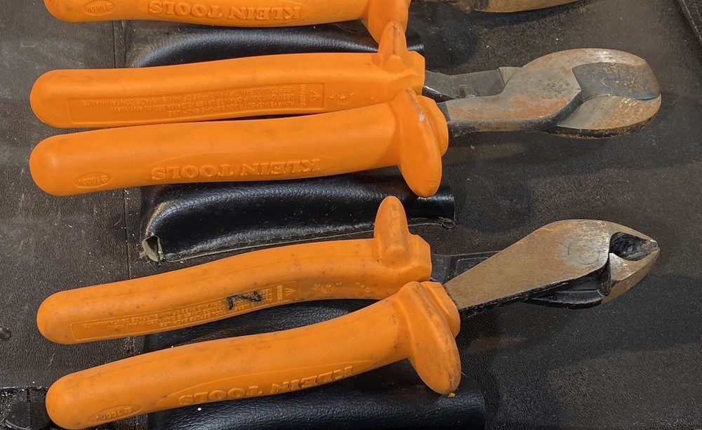 🔥 KLEIN Tools 33529 Premium 1000V Insulated Tool Kit ~ 8 Pieces ~ Storing Case