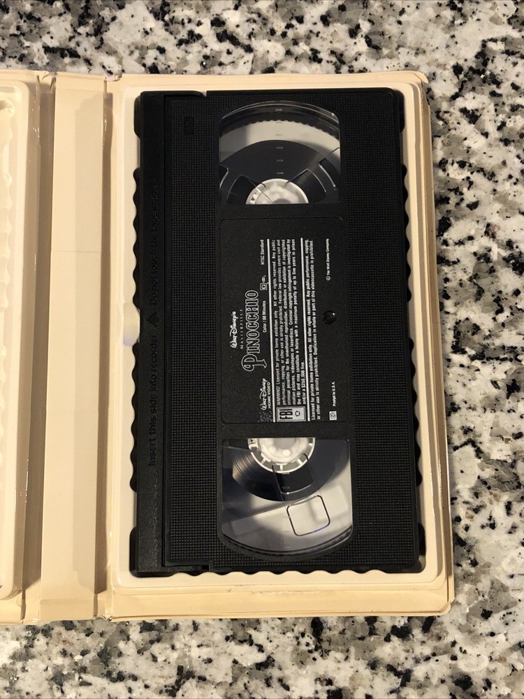 Pinocchio (VHS) Tested! Free Shipping